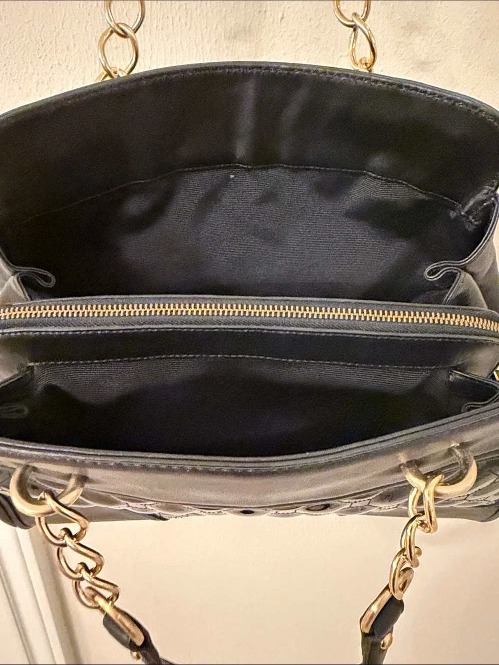 Vintage Ann Taylor Black Quilted Patent Shoulder Bag with Gold Chain Straps
